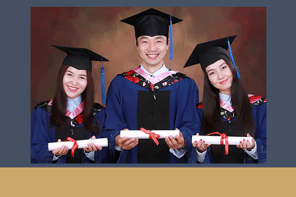 学位服照 Graduation Gown Photo